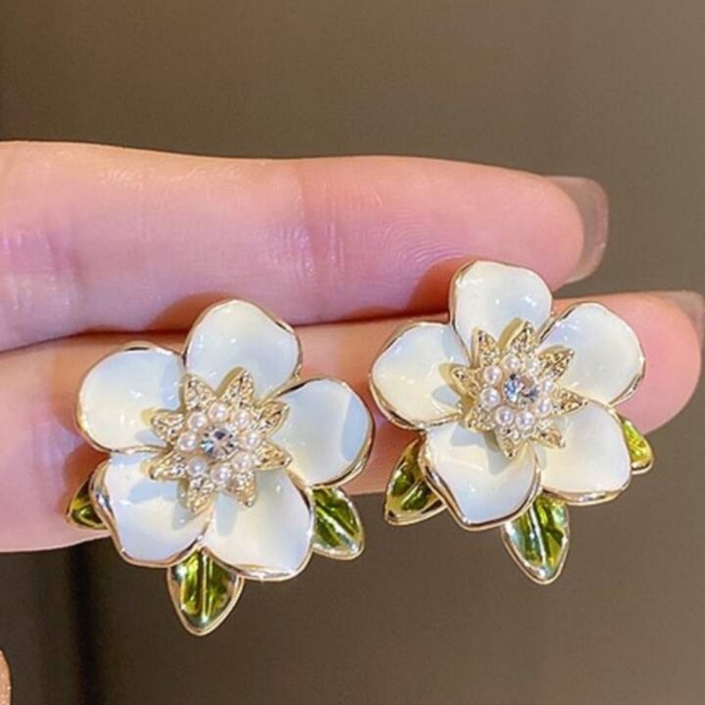 Charm Enamel Flower Leaf Stud Earrings 925 Silver.Handmade Pearl Camellia Floral - Picture 3 of 6